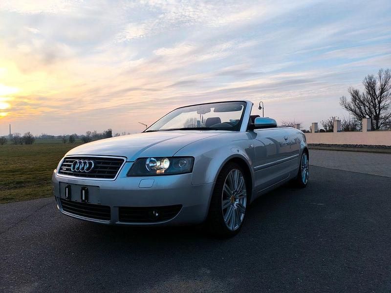 Silber Gebraucht 2006 Audi A4 Cabriolet Sport Cabrio | 8.350 € (Guter Preis) - Bild 1/4