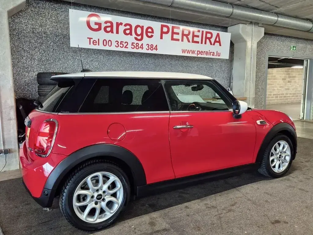 Używany Mini Cooper 136 KM (100 kW) 2020 Czerwony Hatchback