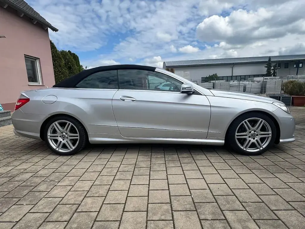 Gebraucht Mercedes E250 204 PS (150 kW) 2013 Silber Cabrio