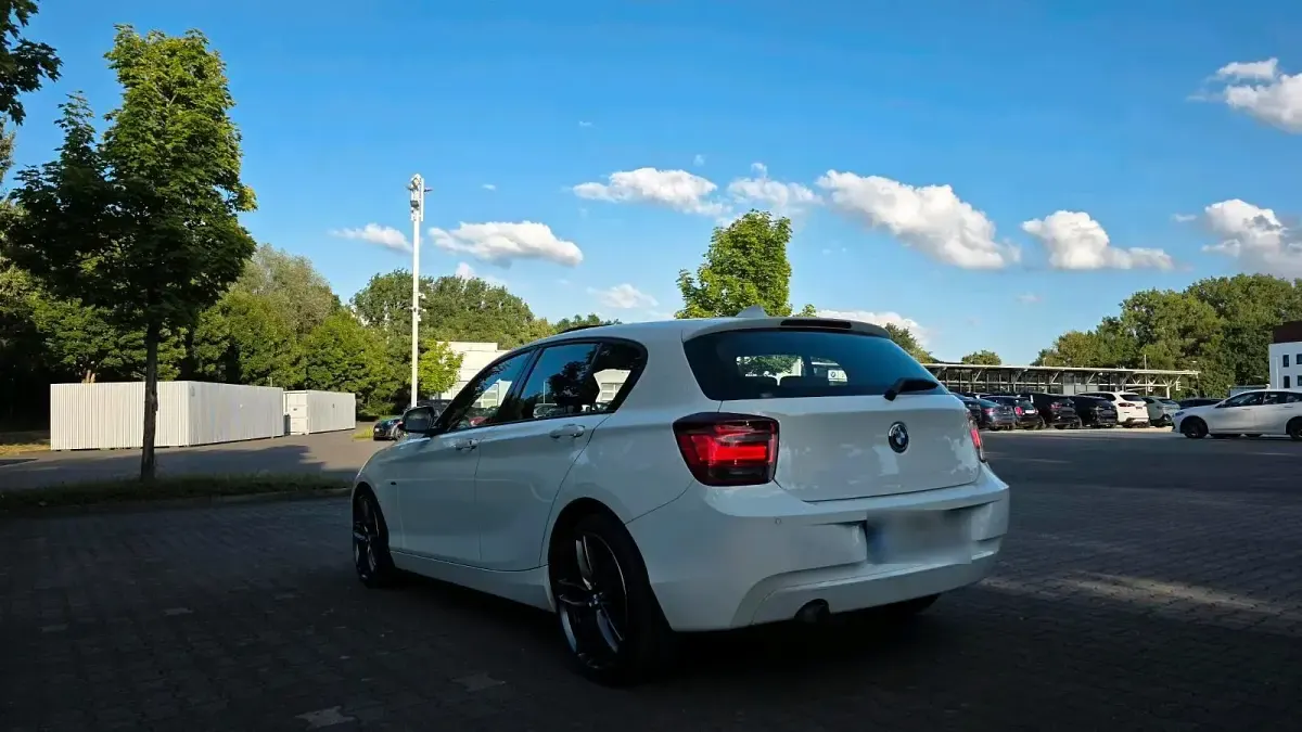 Gebraucht BMW 116 Urban Line 136 PS (100 kW) 2012 Weiß Kleinwagen
