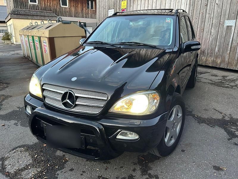 Schwarz Gebraucht 2005 Mercedes ML400 Edition SUV | 11.450 € - Bild 1/4
