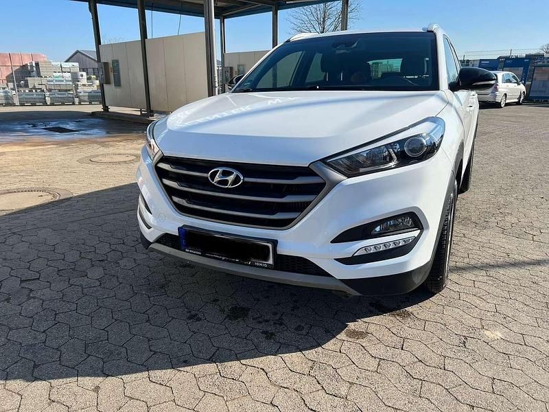 Second-hand Hyundai Tucson Passion 177 CP (130 kW) 2018 Alb SUV