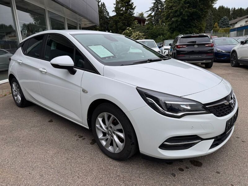 Gebraucht Opel Astra 122 PS (89 kW) 2019 Weiß Limousine