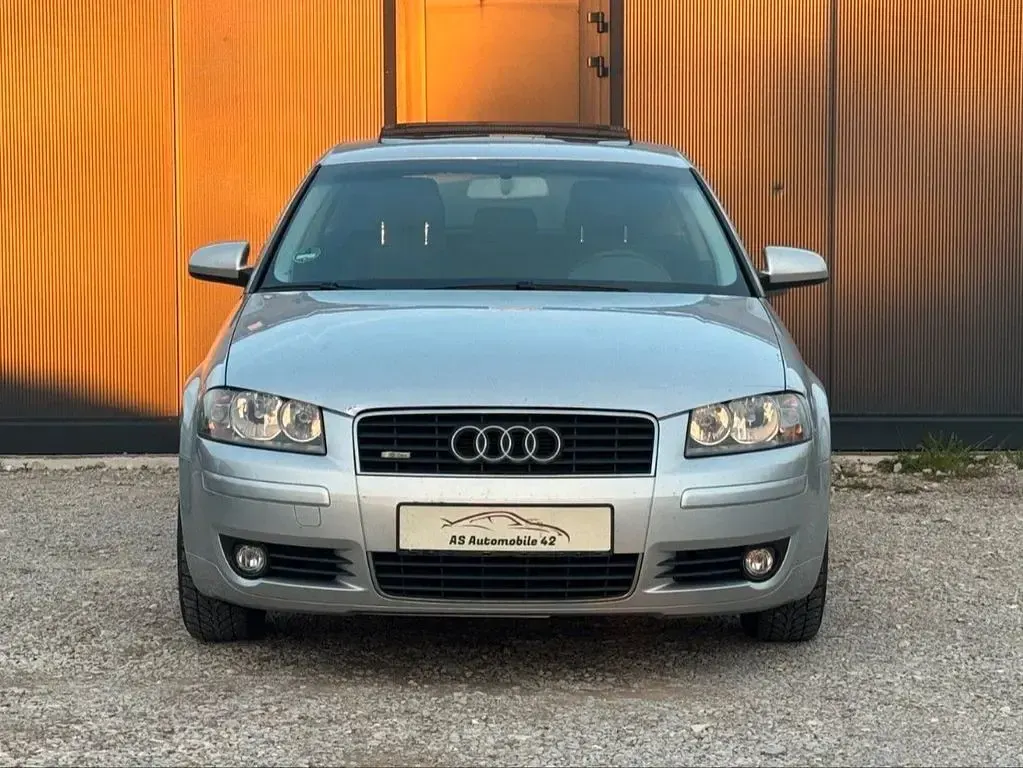 Gebraucht Audi A3 Attraction 102 PS (75 kW) 2004 Silber Kleinwagen