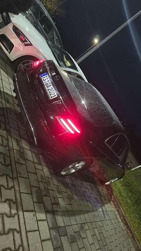 Gebraucht 2017 Mercedes E200 AMG line Limousine | 26.000 € (Etwas zu teuer) - Bild 1/4