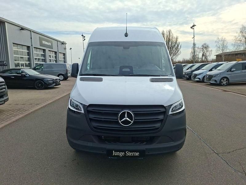 Gebraucht Mercedes Sprinter 170 PS (125 kW) 2025 Arktikweiß Van