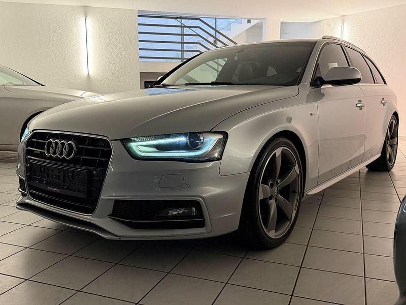 Gebraucht Audi A4 S-Line 179 PS (131 kW) 2012 Eissilber metallic Kombi