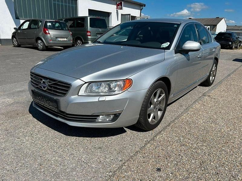 Silber Gebraucht 2013 Volvo S80 Limousine | 3.588 € (Fairer Preis) - Bild 1/4