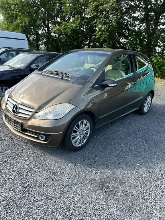 Gebraucht Mercedes A200 136 PS (100 kW) 2009 Braun