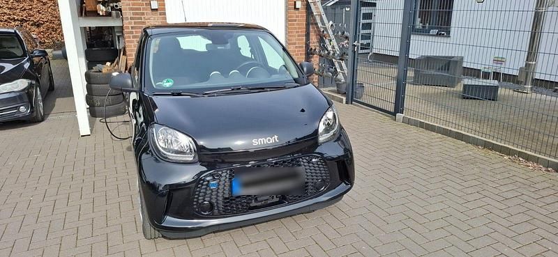 Gebraucht Smart ForFour Electric Drive 60 kW (82 PS) 2021 Schwarz Kleinwagen