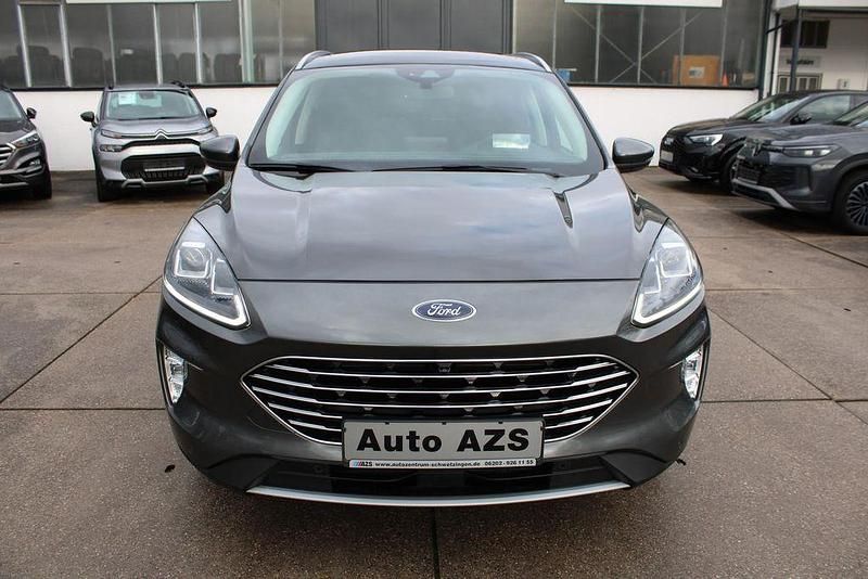 Gebraucht Ford Kuga Titanium 120 PS (88 kW) 2021 Grau SUV