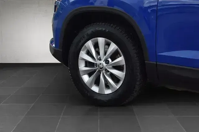 Gebraucht Skoda Karoq Ambition 150 PS (110 kW) 2023 Blau SUV
