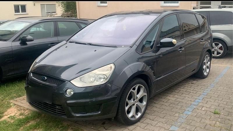 Gebraucht Ford S-MAX Titanium 140 PS (102 kW) 2008 Grau Van / Kleinbus