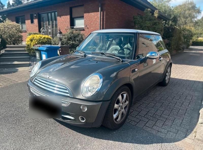 Usata Mini Cooper 90 CV (66 kW) 2006 Marrone Utilitaria