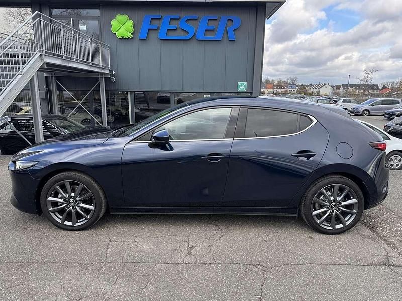 Gebraucht Mazda 3 150 PS (110 kW) 2021 Faroblau Kleinwagen