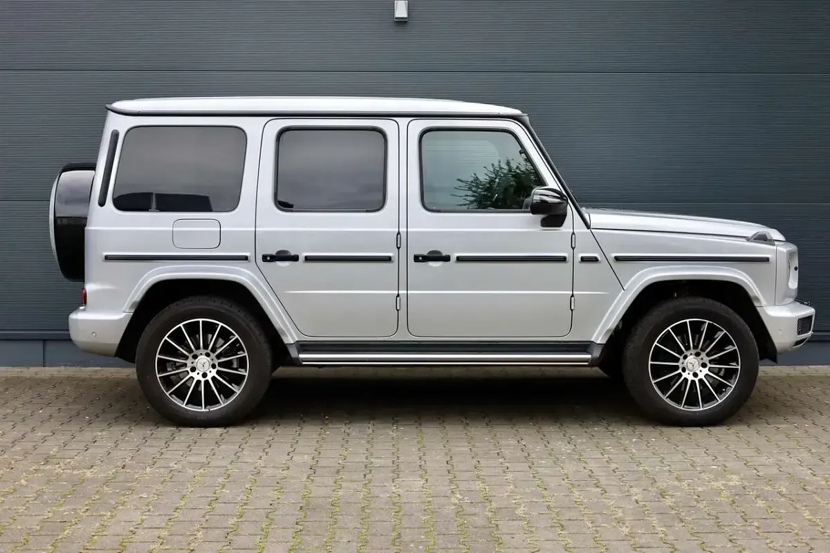 Gebraucht Mercedes G350 AMG line 286 PS (210 kW) 2020 Iridiumsilber metallic SUV