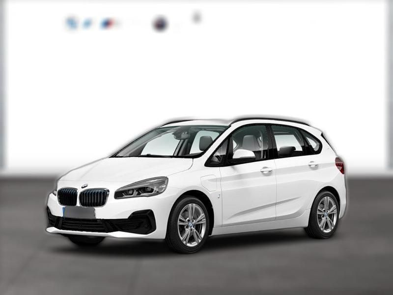 Gebraucht BMW 225 Active Tourer iPerformance 224 PS (164 kW) 2019 Weiß Van / Kleinbus