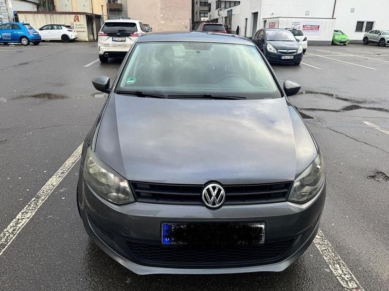 Gebraucht VW Polo Team 105 PS (77 kW) 2010 Grau Kleinwagen