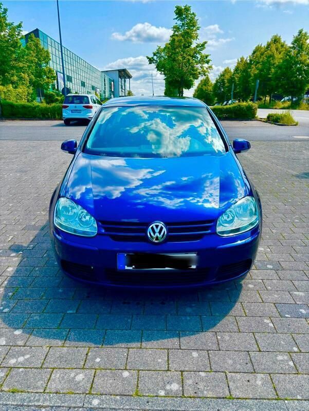 Blau Gebraucht 2005 VW Golf V Comfortline Kleinwagen | 2.250 € (Guter Preis) - Bild 1/4