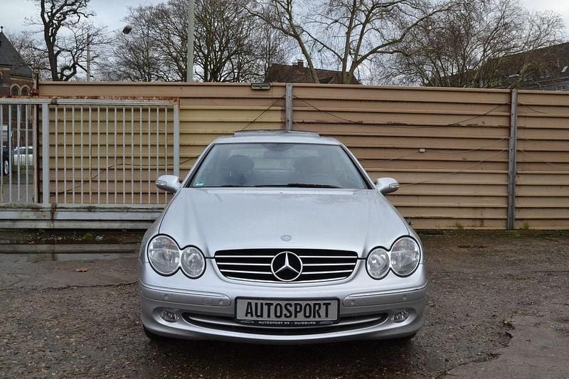 Gebraucht Mercedes CLK500 Avantgarde 306 PS (225 kW) 2002 Silber