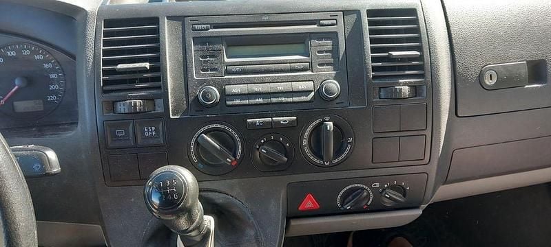 Gebraucht VW T5 131 PS (96 kW) 2009 Grau Van