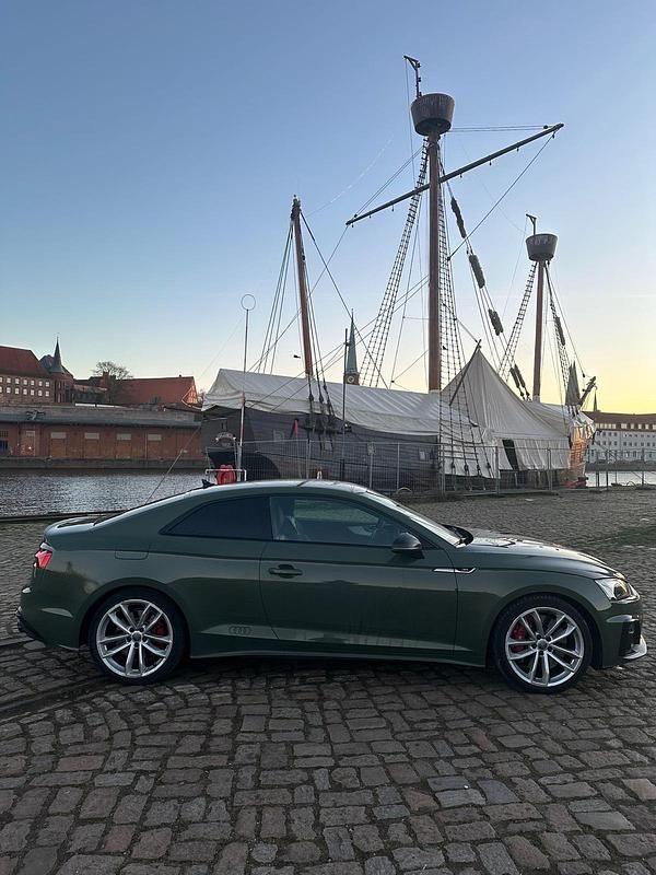 Gebraucht Audi S5 Ambiente 347 PS (255 kW) 2020 Grün Coupé