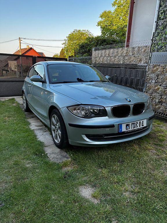 Gebraucht BMW 116 122 PS (89 kW) 2007 Grün Kleinwagen