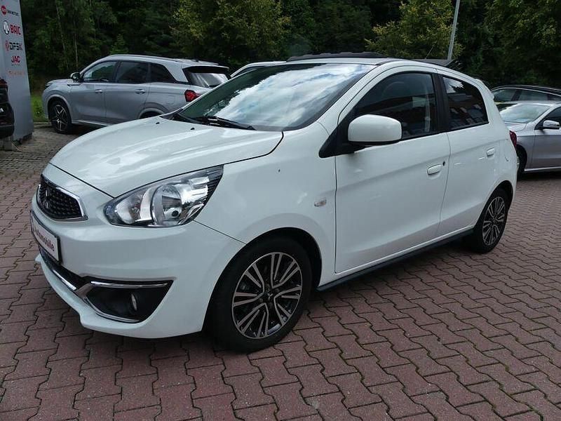 Weiss Gebraucht 2018 Mitsubishi Space Wagon Van / Kleinbus | 8.490 € - Bild 1/4