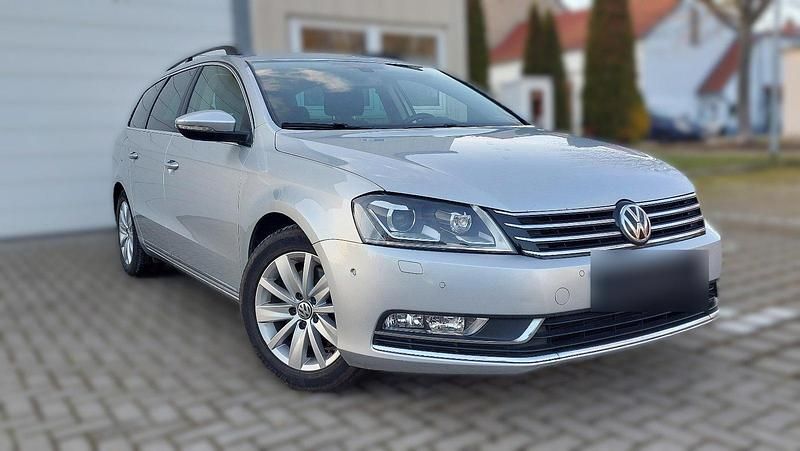 Gebraucht VW Passat 140 PS (102 kW) 2013 Silber Kombi