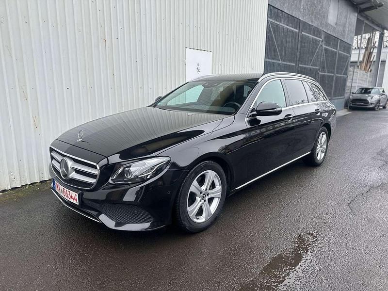Gebraucht Mercedes E220 194 PS (142 kW) 2017 Obsidianschwarz Kombi
