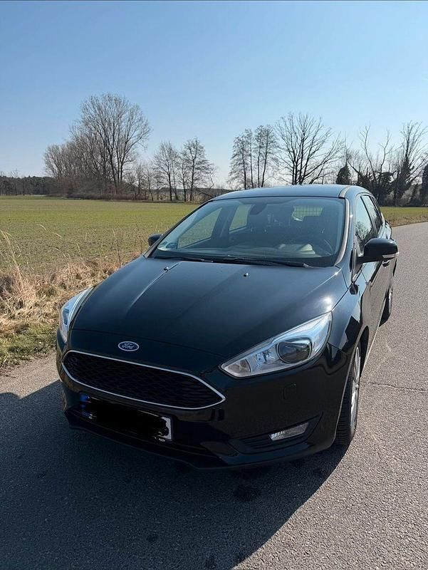 Usata Ford Focus 120 CV (88 kW) 2018 Nero Berlina