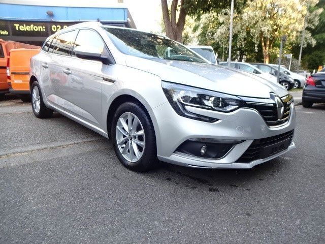 Silber Gebraucht 2018 Renault Mégane IV Limousine | 10.900 € (Superpreis) - Bild 1/4