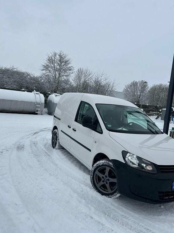 Weiß Gebraucht 2014 VW Caddy Maxi Van / Kleinbus | 7.999 € (Guter Preis) - Bild 1/4