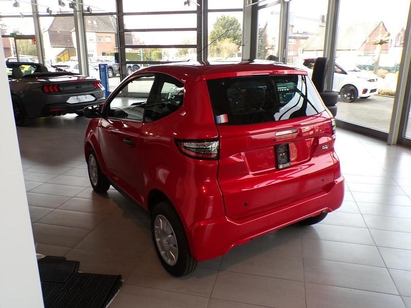 Nouă Aixam AMBITION Pack 2026 Roșu Hatchback