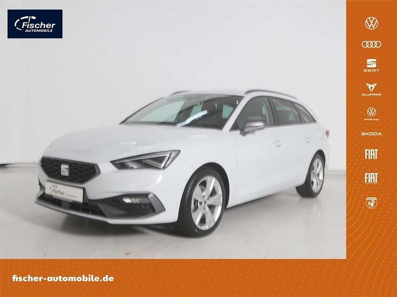 Weiß Gebraucht 2025 Seat Leon FR Limousine | 27.480 € (Fairer Preis) - Bild 1/4