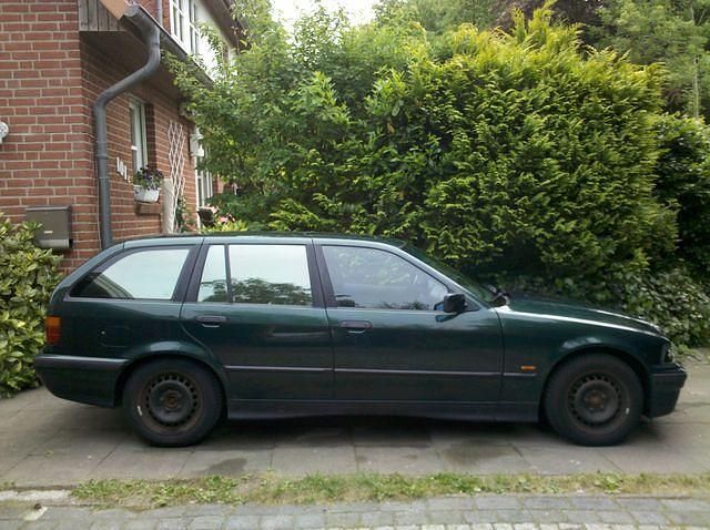 Gebraucht BMW 318 116 PS (85 kW) 1999 Grün metallic Kombi
