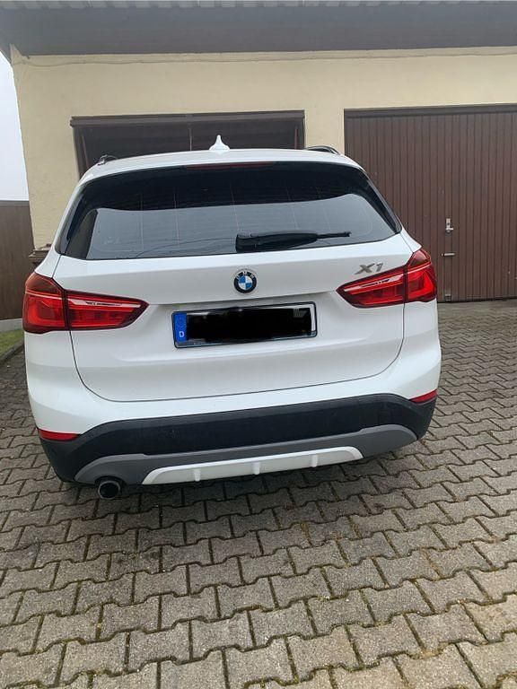 Gebraucht BMW X1 xLine 136 PS (100 kW) 2016 Weiß SUV