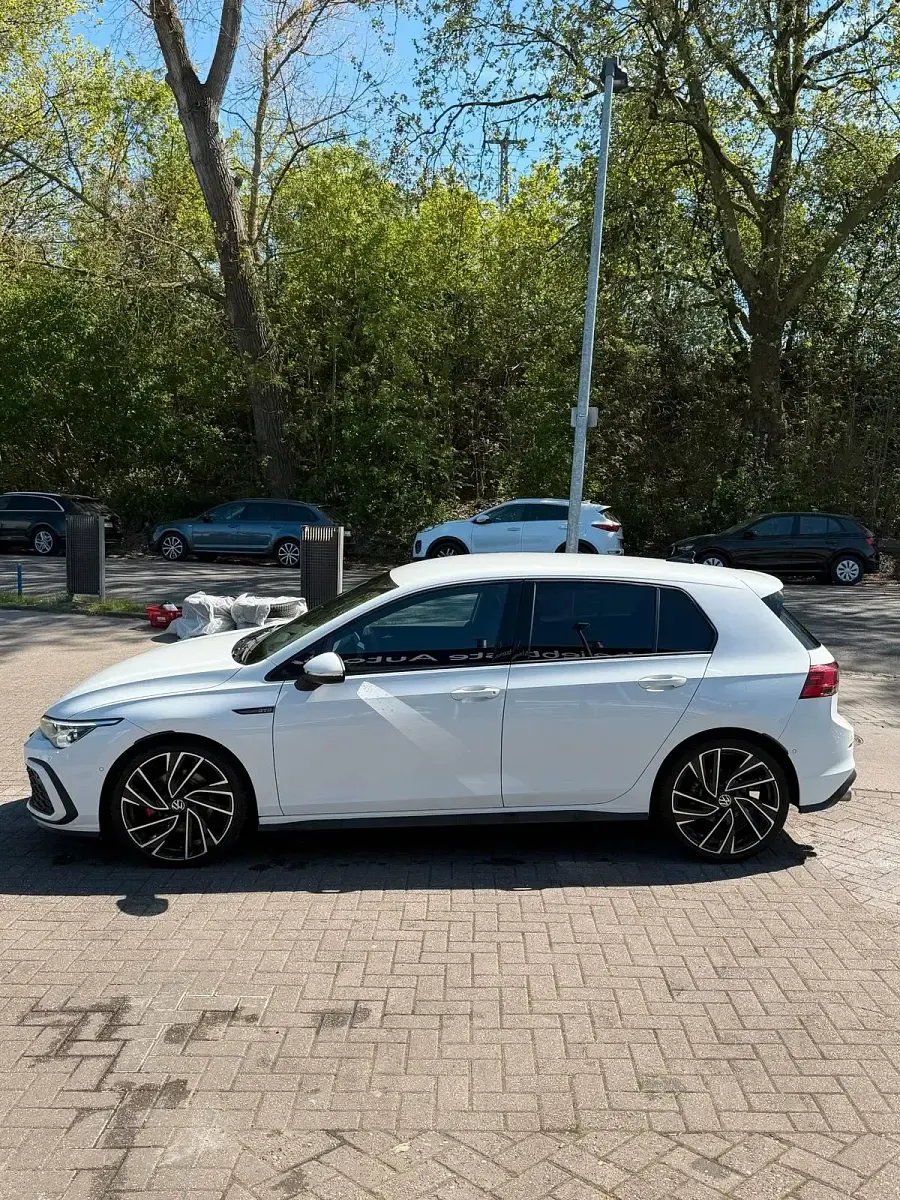 Gebraucht VW Golf VIII GTD 200 PS (147 kW) 2022 Weiß Limousine