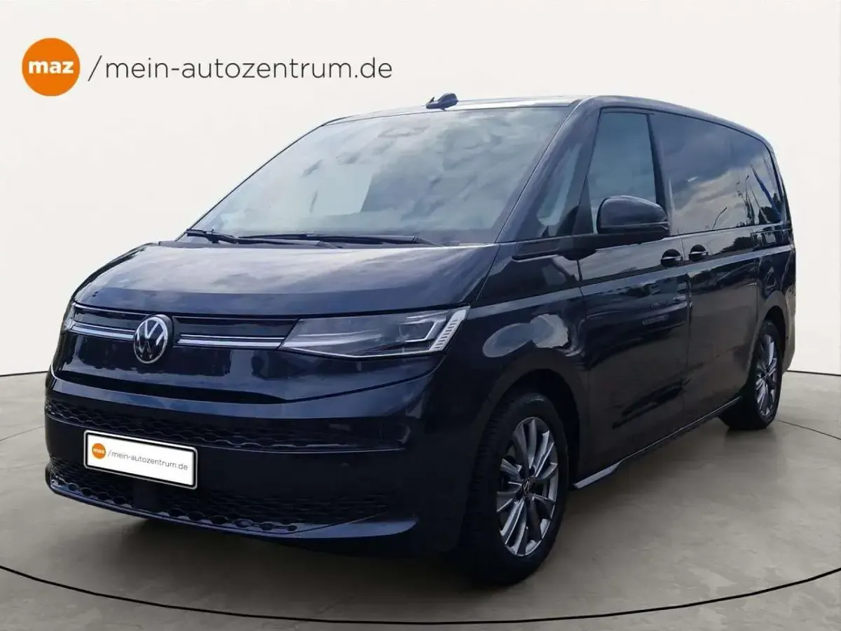 Gebraucht VW Multivan 150 PS (110 kW) 2026 Starlight blue (blau), metallic Van / Kleinbus