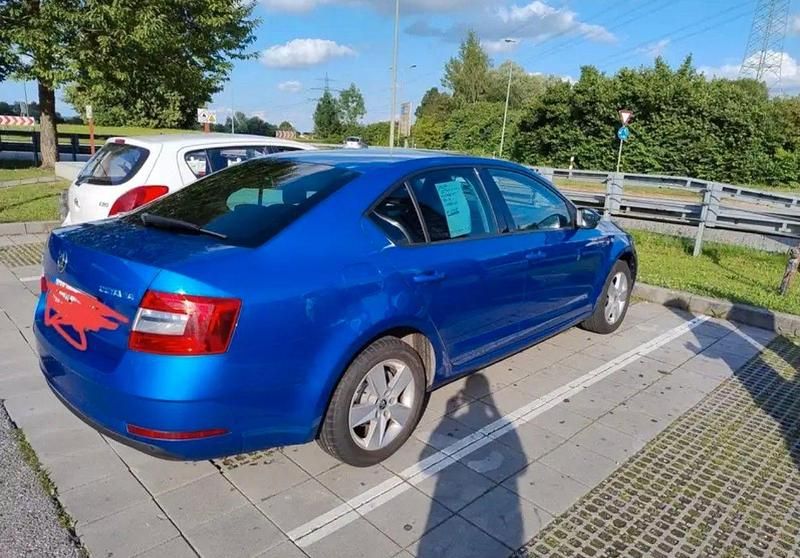 Blau Gebraucht 2018 Skoda Octavia Active Limousine | 7.300 € (Superpreis) - Bild 1/4