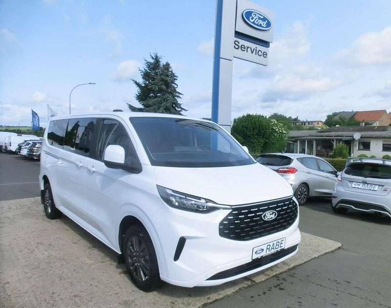 Frost weiss Neu 2025 Ford Tourneo Custom Titanium Van / Kleinbus | 51.490 € (Guter Preis) - Bild 1/4