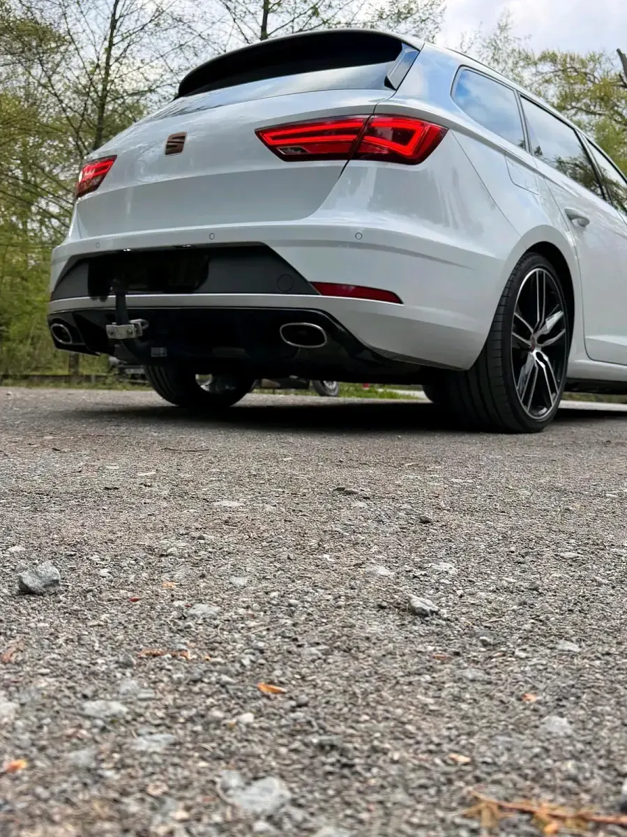 Gebraucht Seat Leon CUPRA 300 PS (220 kW) 2019 Weiß Kombi