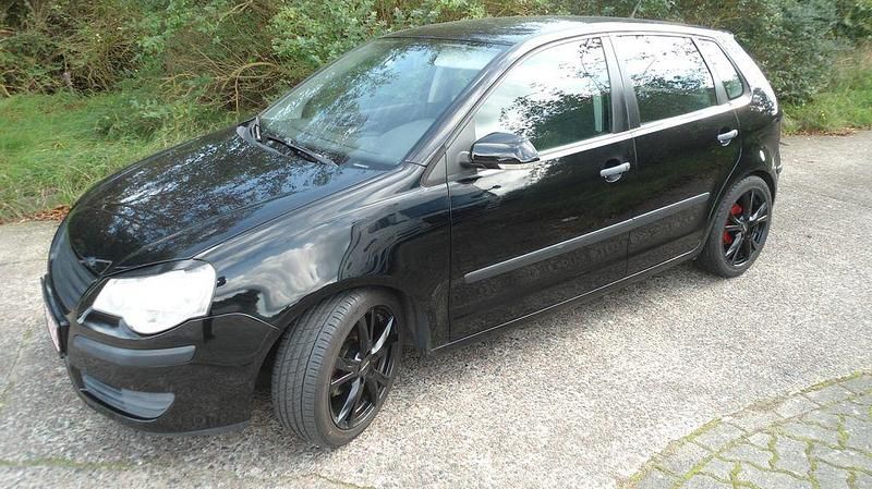 Schwarz Gebraucht 2007 VW Polo Sport Limousine | 2.850 € (Fairer Preis) - Bild 1/4