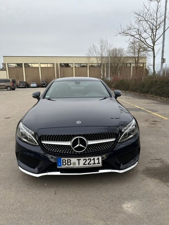 Blau Gebraucht 2017 Mercedes C250 AMG line Coupé | 26.200 € (Fairer Preis) - Bild 1/4