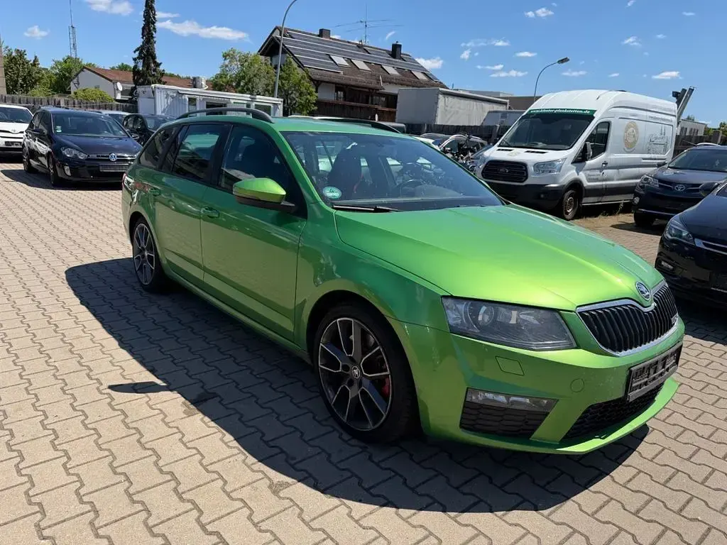 Gebraucht Skoda Octavia RS 220 PS (161 kW) 2016 Grün Kombi