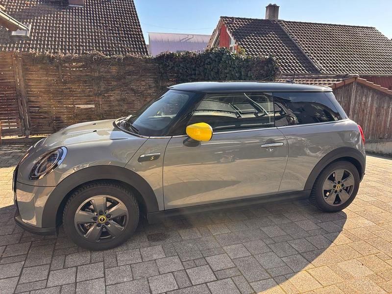 Gebraucht Mini Cooper SE Essential 135 kW (184 PS) 2022 Kleinwagen