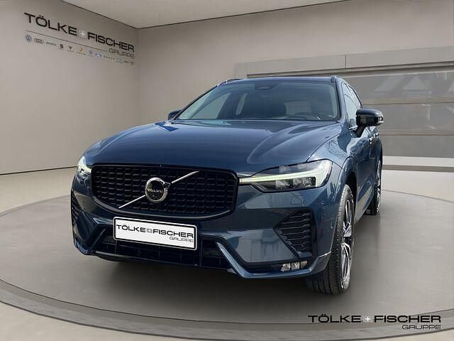 Gebraucht Volvo XC60 Plus 197 PS (144 kW) 2022 Denim blue / (metallic) SUV