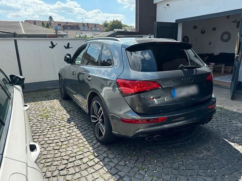 Grau Gebraucht 2016 Audi SQ5 S-Line SUV | 23.000 € (Fairer Preis) - Bild 1/4