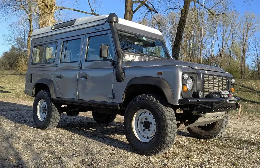 Gebraucht Land Rover Defender 122 PS (89 kW) 2012 Grau SUV