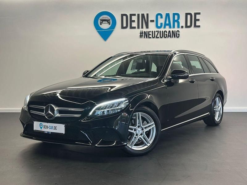 Gebraucht Mercedes C180 156 PS (114 kW) 2018 Schwarz Kombi